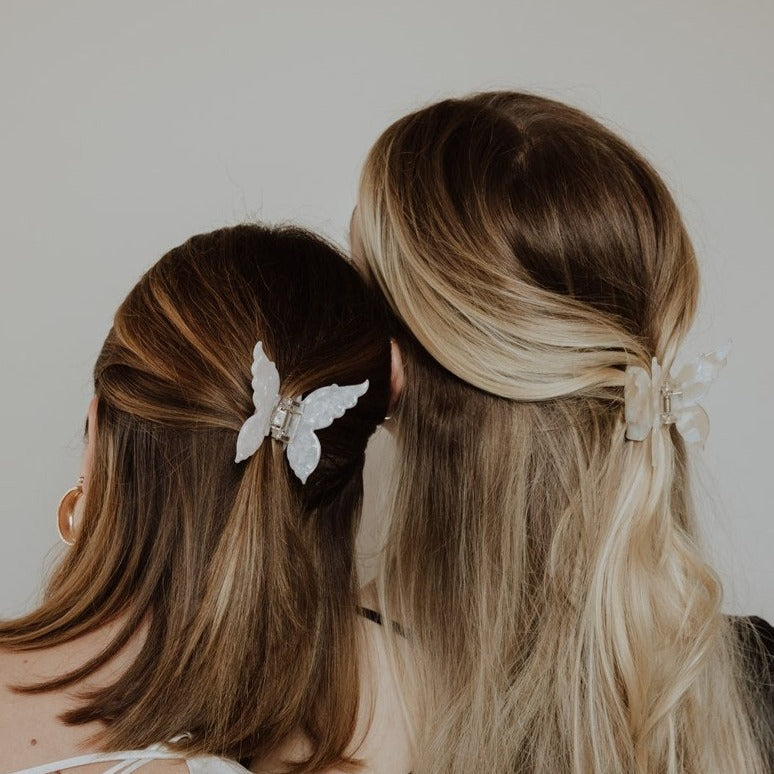The Sky butterfly claw clip white