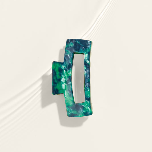 The [i] Lizzy claw clip Emerald green
