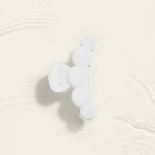 The Christy velvet vintage claw clip white