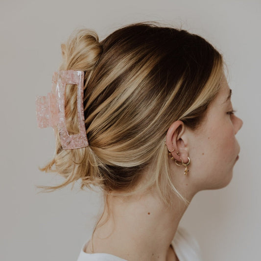 The Lizzy claw clip pink